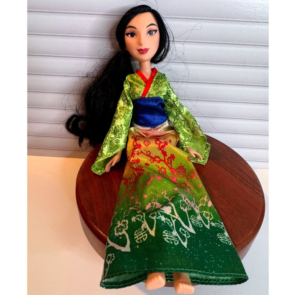 Disney Mulan Sparkle Dress Doll Glitter Gown
